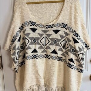 VINTAGE 90s Hollister Beige and Black boho Patterned Poncho with fringe